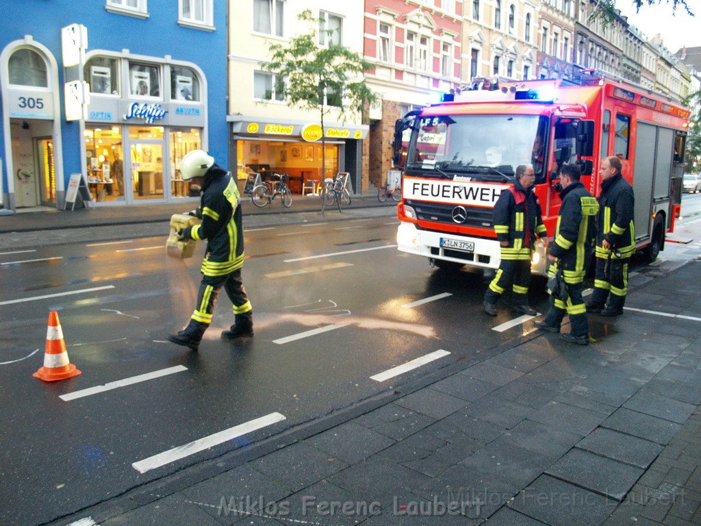 VU Koeln Nippes Neusserstr P17.JPG